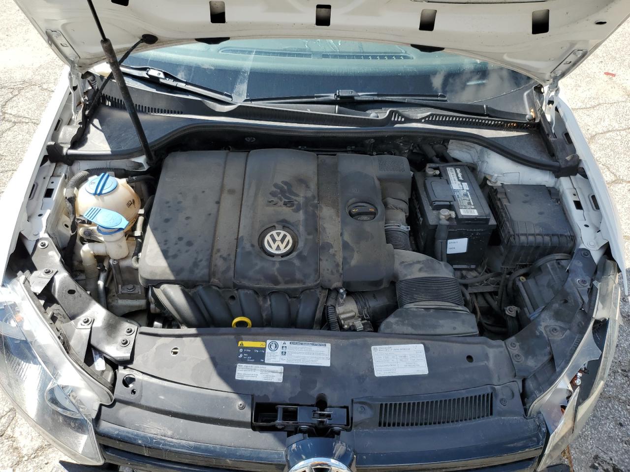 2014 Volkswagen Golf VIN: WVWDB7AJXEW011667 Lot: 72011395