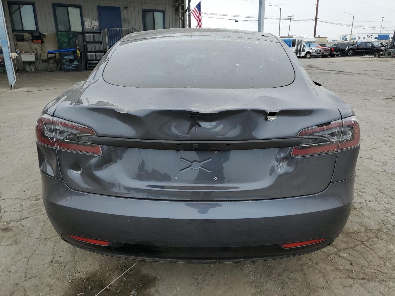 2017 Tesla Model S VIN: 5YJSA1E22HF188796 Lot: 84225665