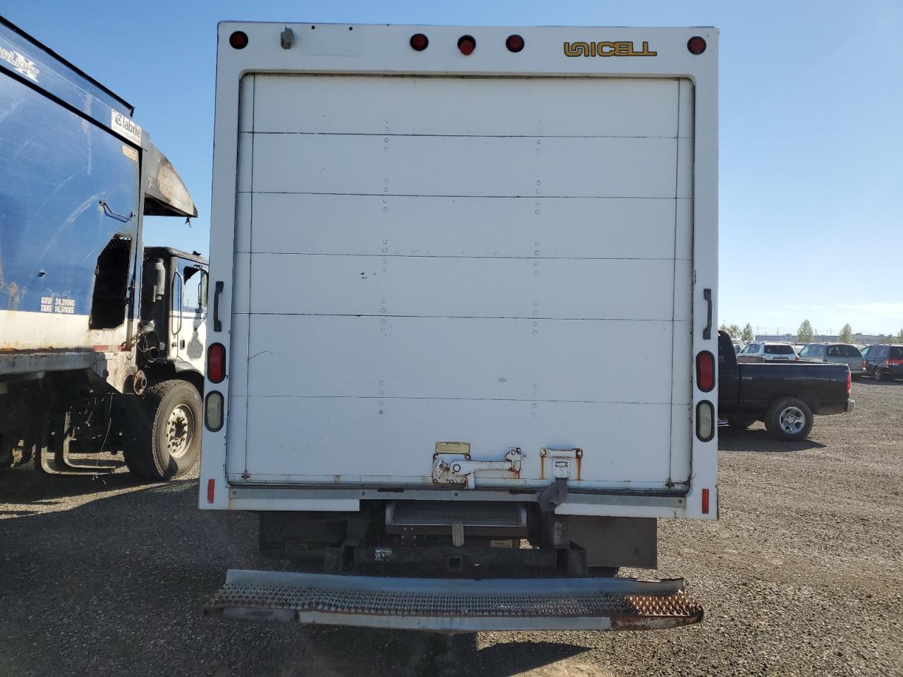 2006 Ford Econoline E450 Super Duty Cutaway Van VIN: 1FDXE45P06HA29730 Lot: 83756105