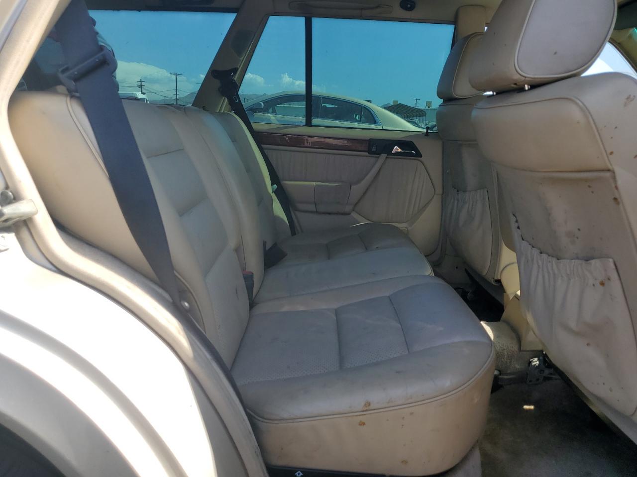 1995 Mercedes-Benz E 320 VIN: WDBEA92E0SF316321 Lot: 71488915