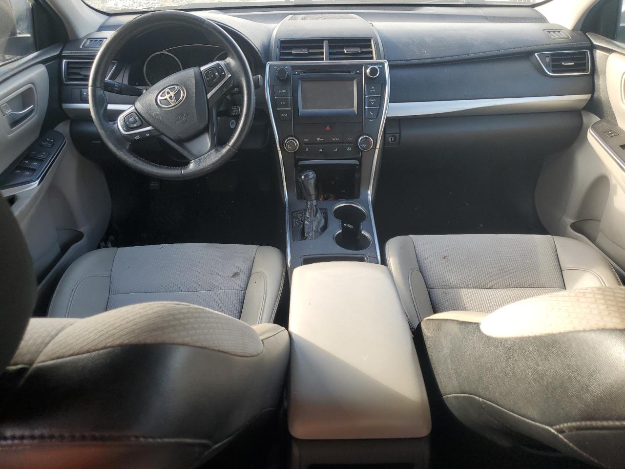 2016 Toyota Camry Le VIN: 4T1BF1FK5GU586490 Lot: 84744205