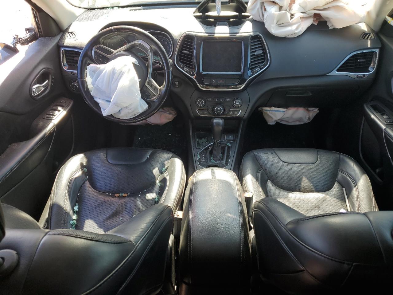 2019 Jeep Cherokee Limited VIN: 1C4PJLDB3KD469720 Lot: 84656625