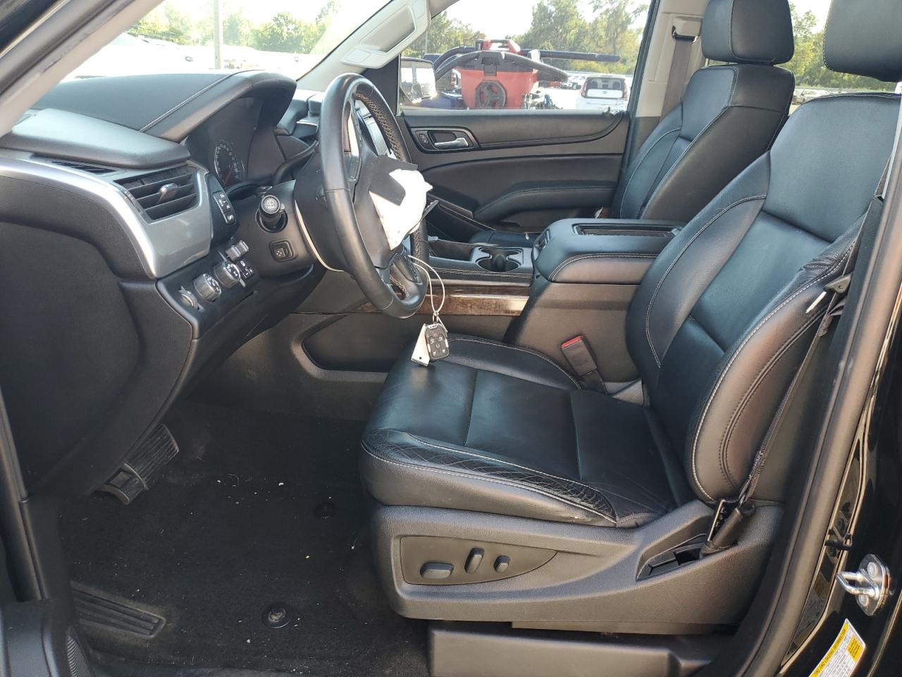 2017 Chevrolet Suburban K1500 Lt VIN: 1GNSKHKC2HR357851 Lot: 80357175