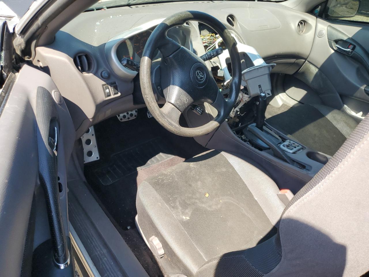 2002 Toyota Celica Gt VIN: JTDDR32T820111978 Lot: 84240555