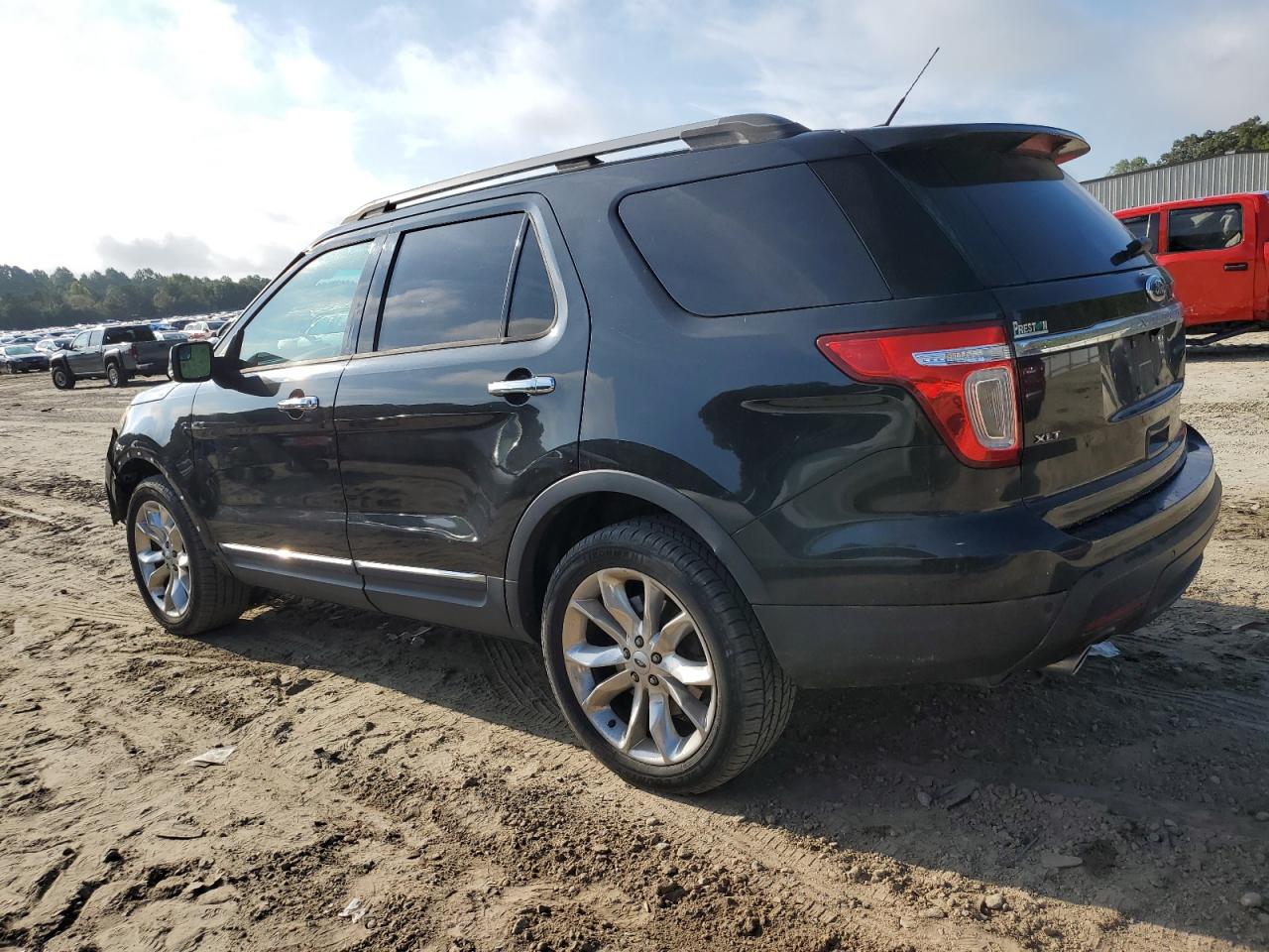 2015 Ford Explorer Xlt VIN: 1FM5K8D86FGA60570 Lot: 82053335