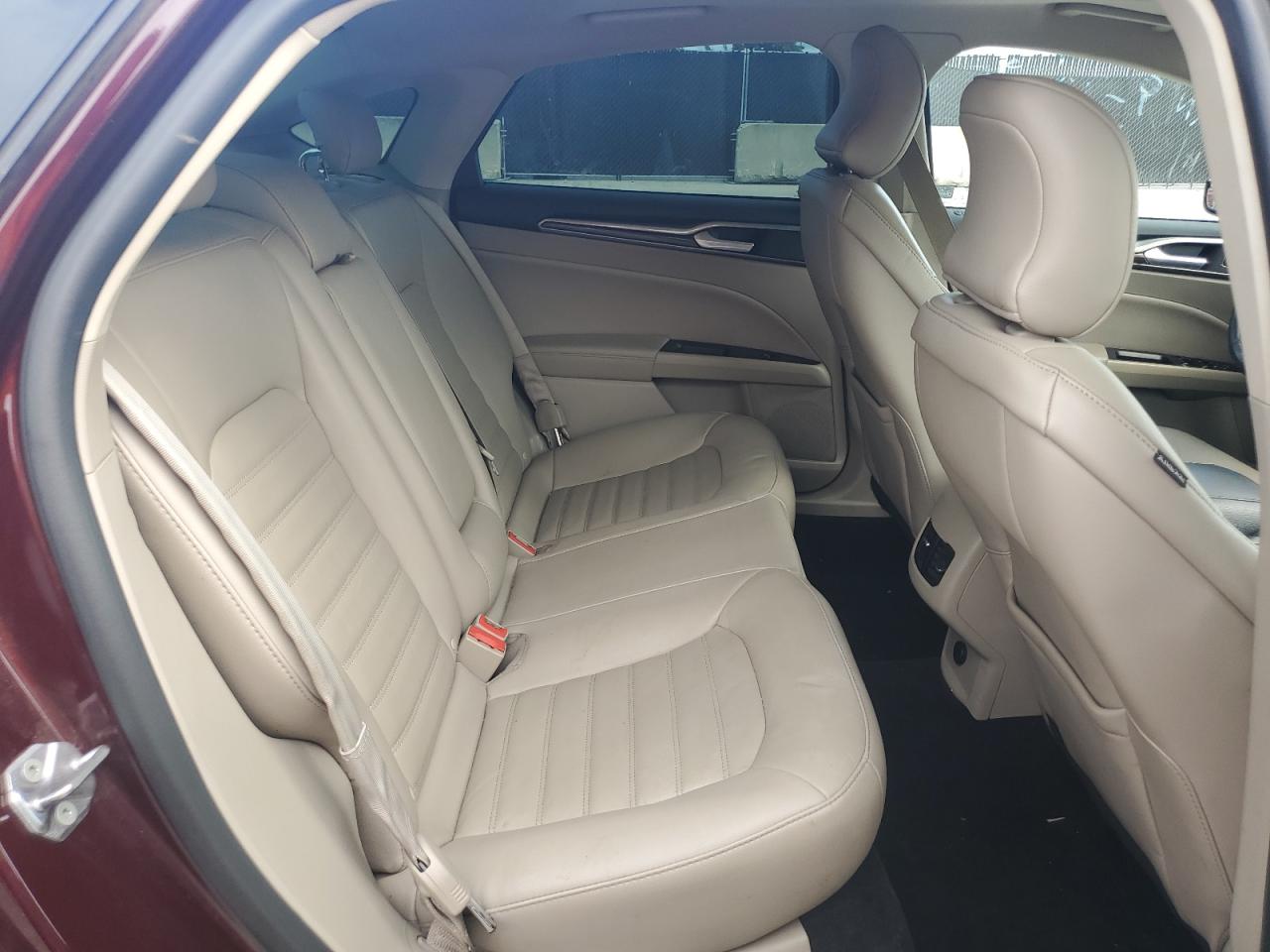 2017 Ford Fusion Se VIN: 3FA6P0HD1HR299710 Lot: 83847565