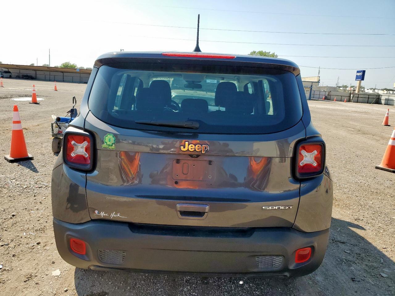 2020 Jeep Renegade Sport VIN: ZACNJAAB7LPL85836 Lot: 72015425