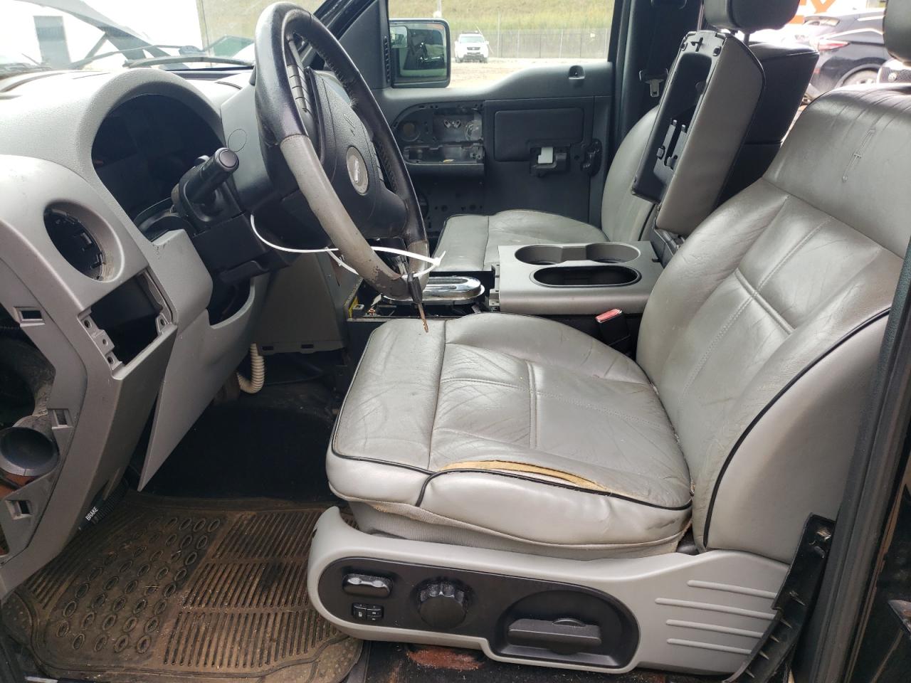 2006 Lincoln Mark Lt VIN: 5LTPW18506FJ11573 Lot: 81695435