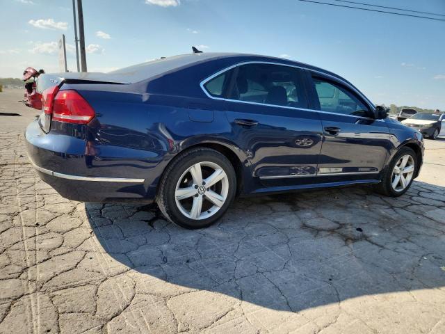 Sedans VOLKSWAGEN PASSAT 2013 Granatowy