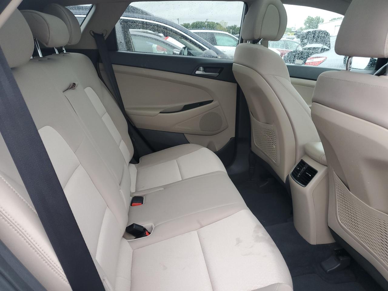 2018 Hyundai Tucson Value VIN: KM8J33A28JU775133 Lot: 82092595