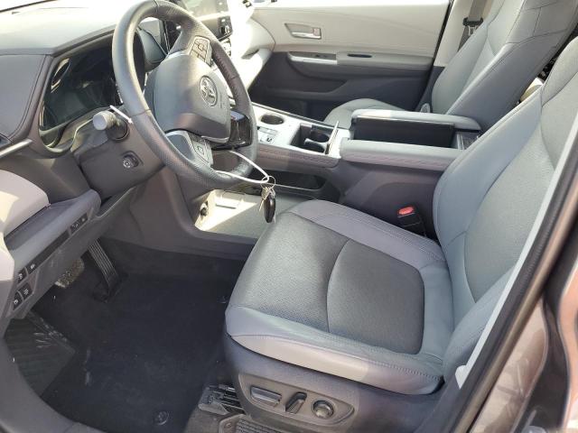  TOYOTA SIENNA 2022 Серый