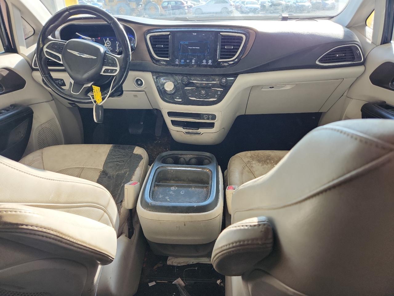 2018 Chrysler Pacifica Touring L VIN: 2C4RC1BG0JR171000 Lot: 81155575