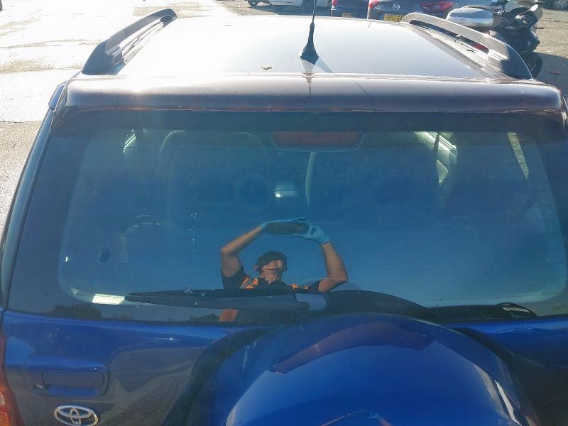 2004 TOYOTA RAV 4 XT3