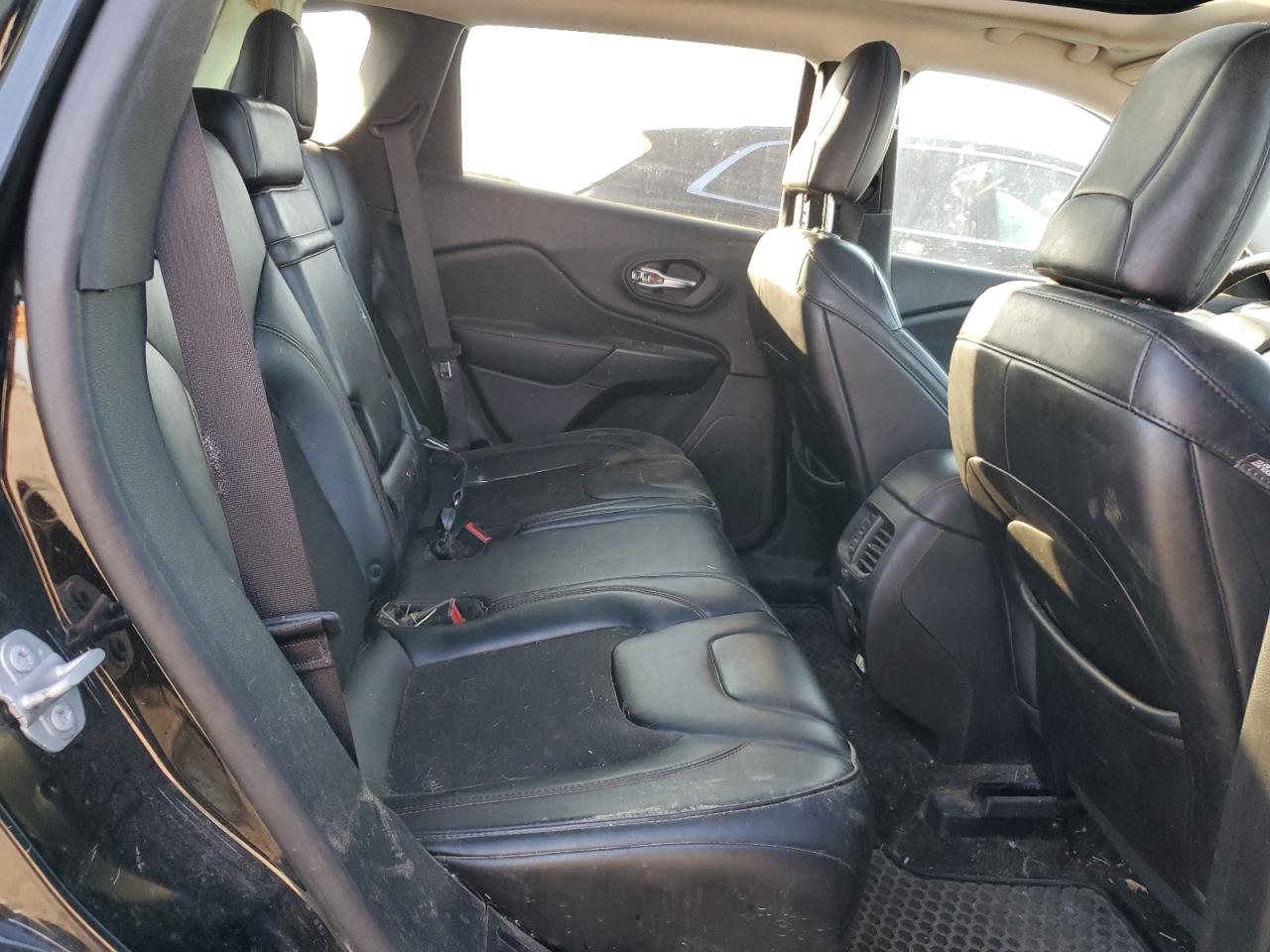 2019 Jeep Cherokee Trailhawk VIN: 1C4PJMBX6KD183283 Lot: 80997255