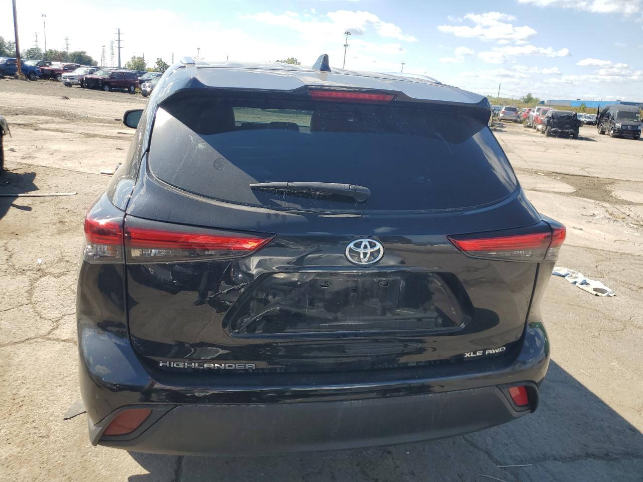 2021 Toyota Highlander Xle VIN: 5TDGZRBH1MS551245 Lot: 83946945