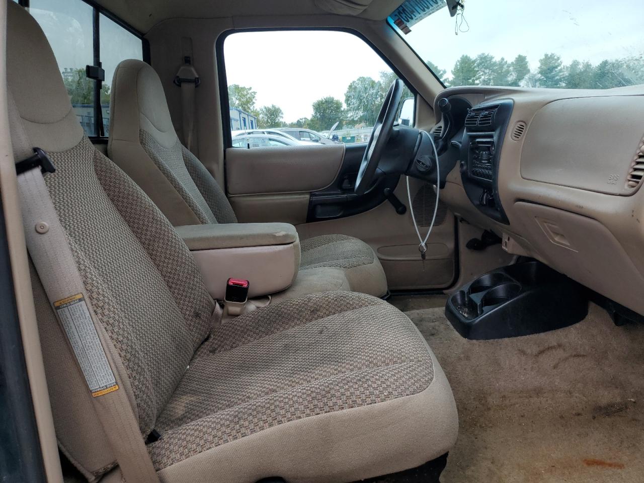 1998 Ford Ranger VIN: 1FTYR10U1WUB42070 Lot: 81601465