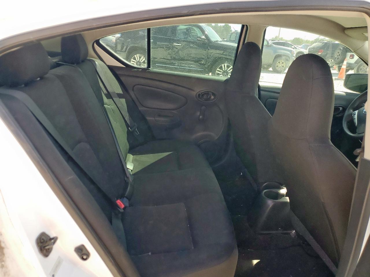 2017 Nissan Versa S VIN: 3N1CN7AP5HL862277 Lot: 84230705