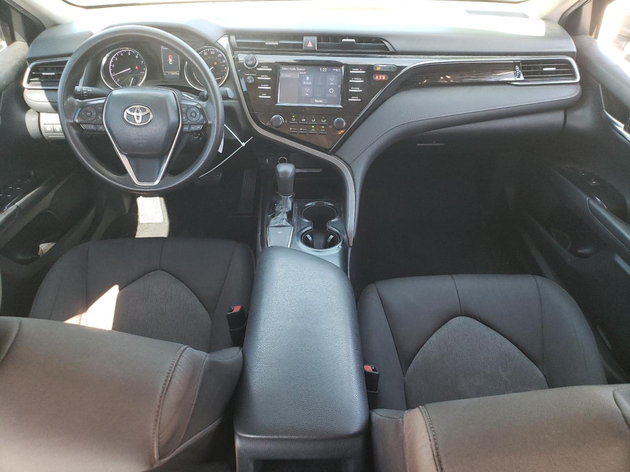 2019 Toyota Camry L VIN: 4T1B11HK9KU757374 Lot: 84364105