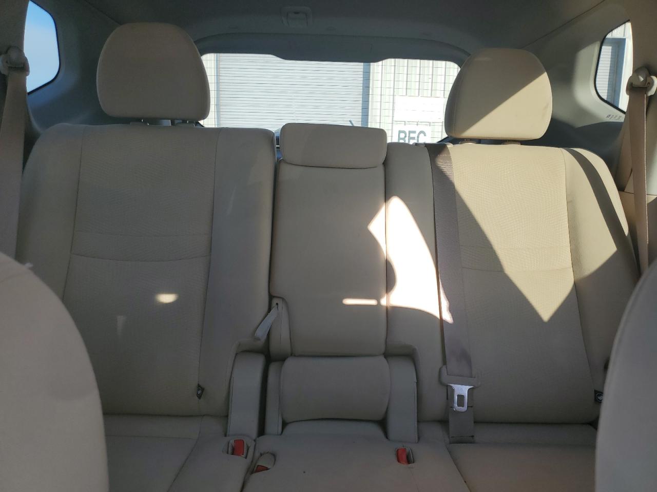 2016 Nissan Rogue S VIN: KNMAT2MV2GP620122 Lot: 81006875