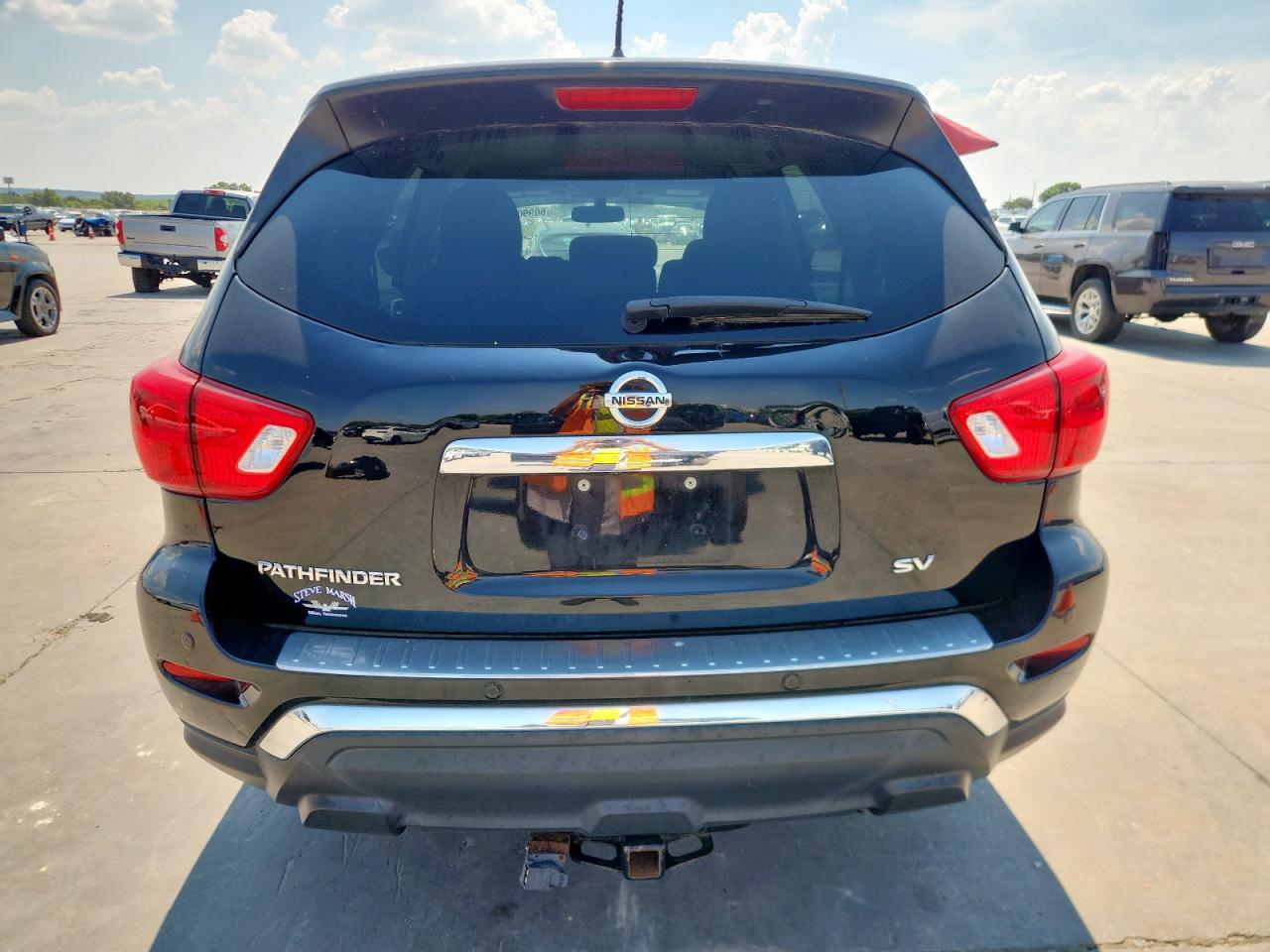 2018 Nissan Pathfinder S VIN: 5N1DR2MN5JC613901 Lot: 80990035
