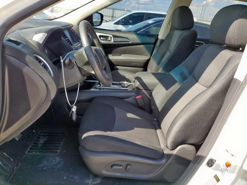  NISSAN PATHFINDER 2017 Белы