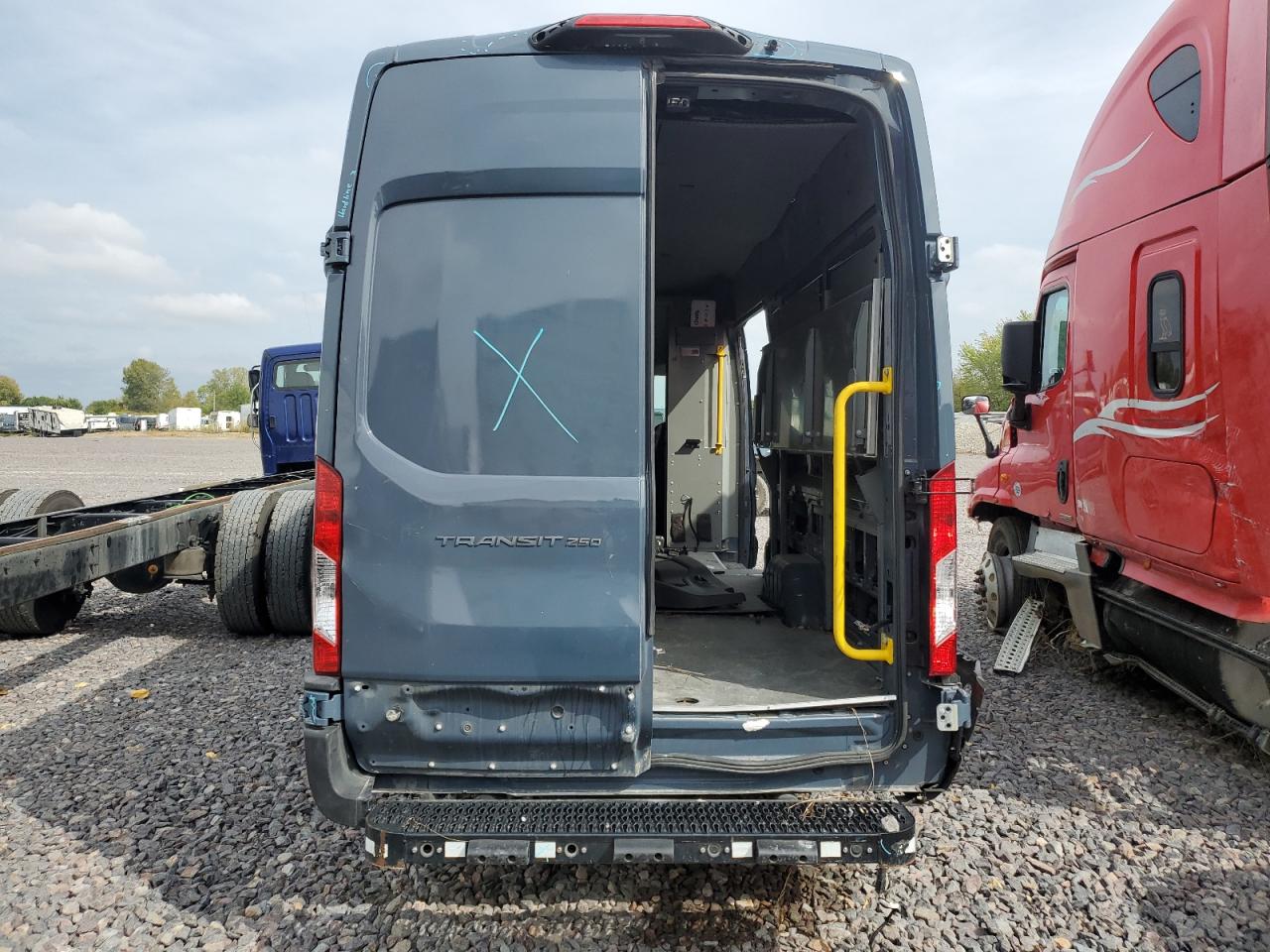 2020 Ford Transit T-250 VIN: 1FTBR3X82LKB28115 Lot: 80460395