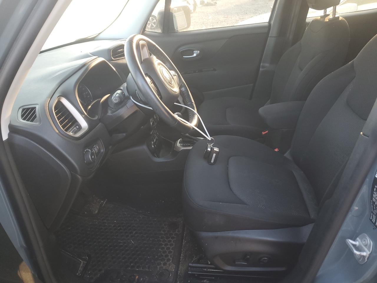 2017 Jeep Renegade Latitude VIN: ZACCJBBB5HPE63651 Lot: 81751695