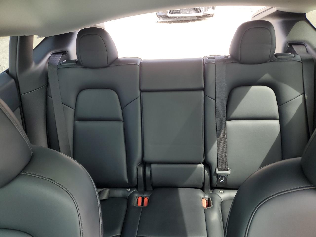 2022 Tesla Model Y VIN: 7SAYGDEE5NF394553 Lot: 71549925