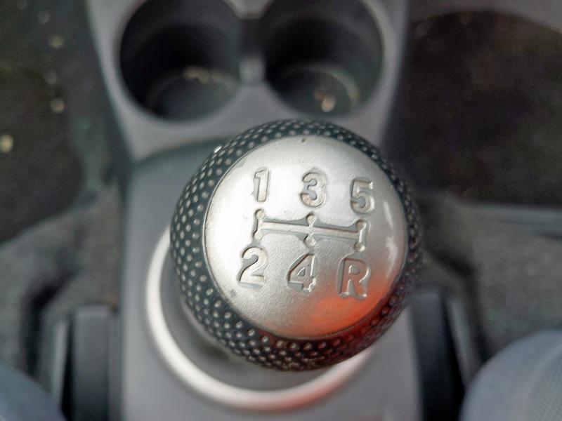 2004 HONDA JAZZ SE 