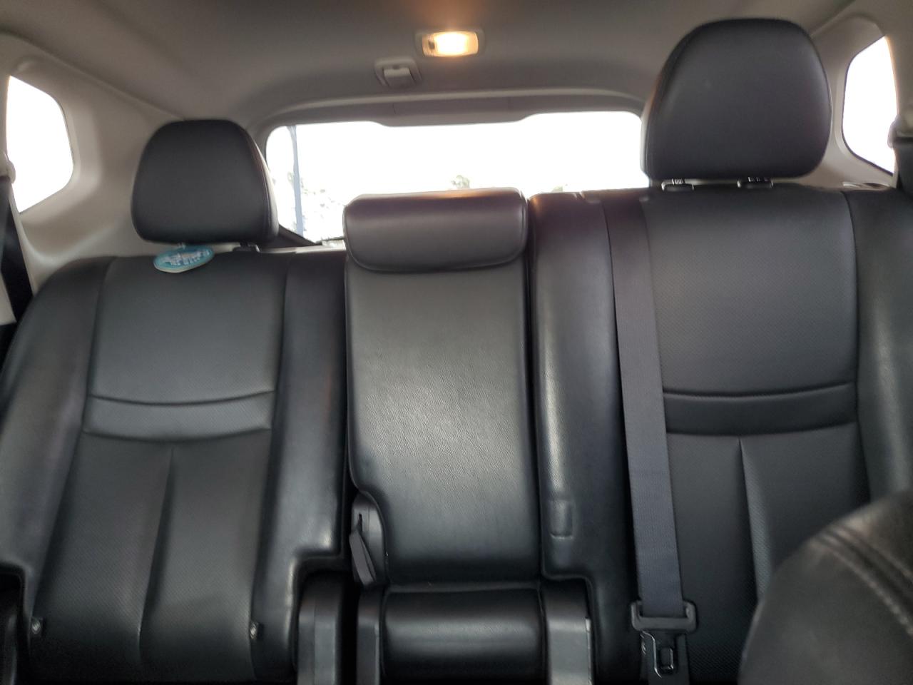 2018 Nissan Rogue S VIN: JN8AT2MT4JW491087 Lot: 81145685