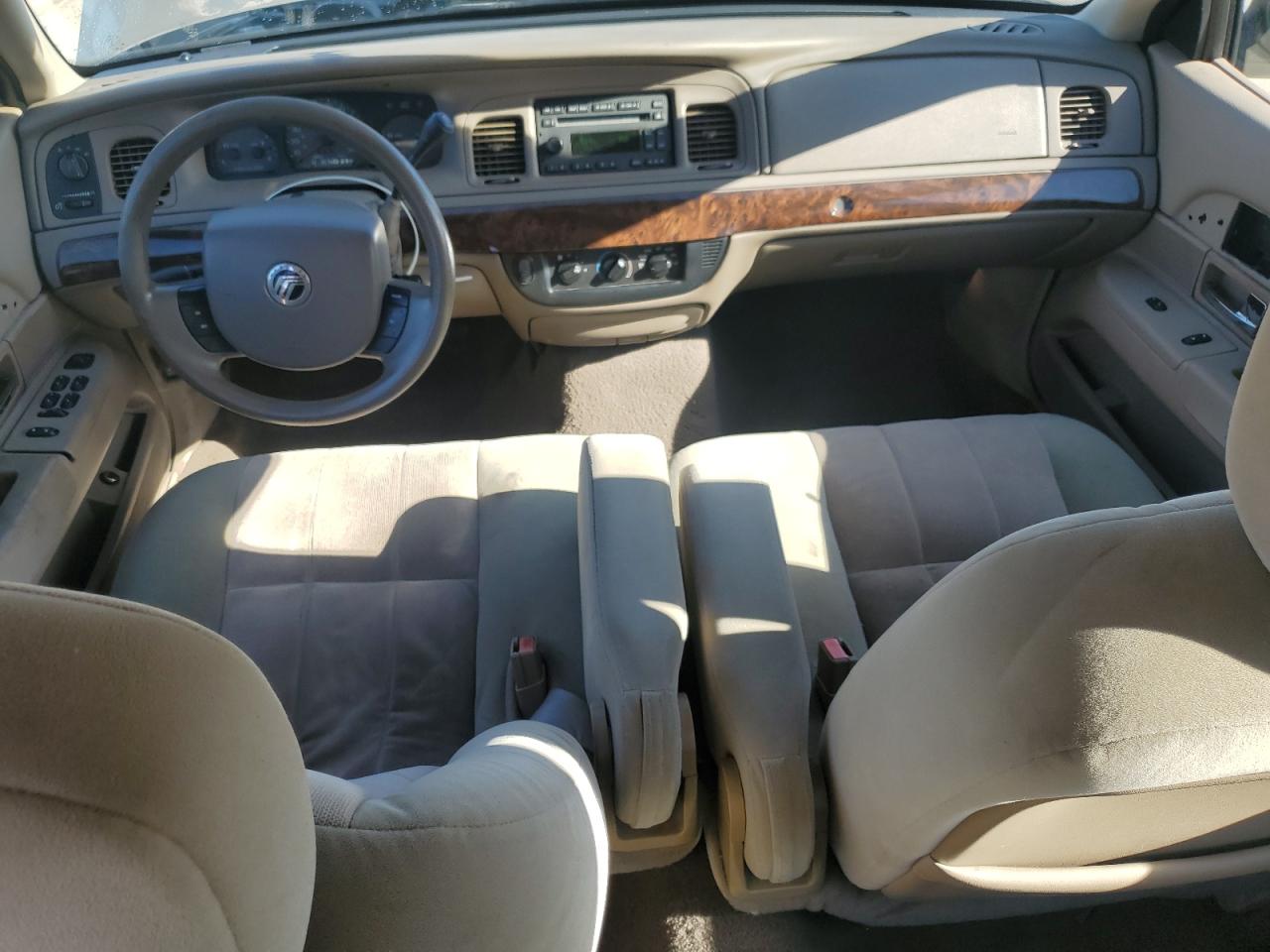 2005 Mercury Grand Marquis Gs VIN: 2MEFM74WX5X656347 Lot: 81745585