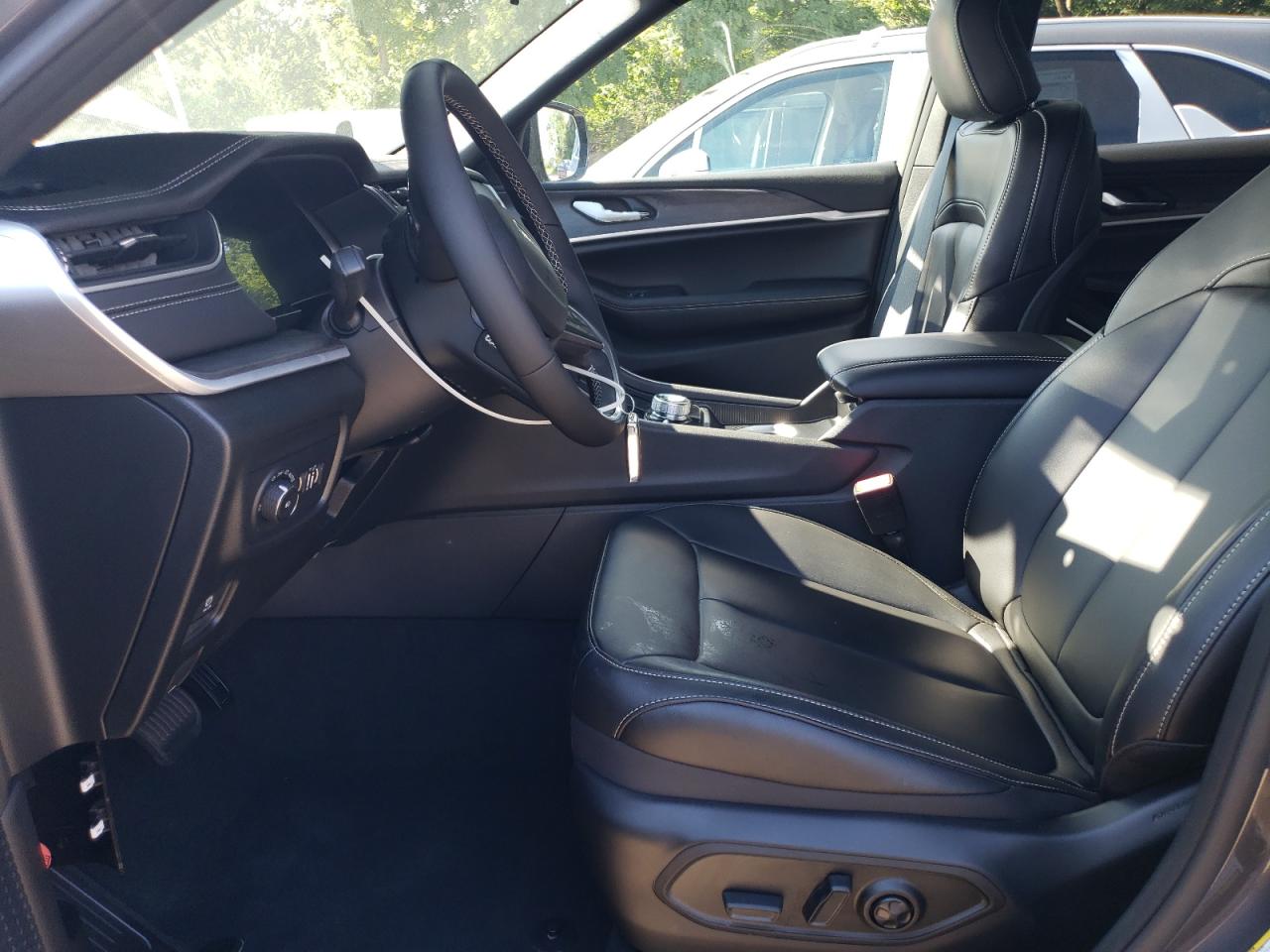 2025 Jeep Grand Cherokee L Limited VIN: 1C4RJKBG0S8711132 Lot: 71666455