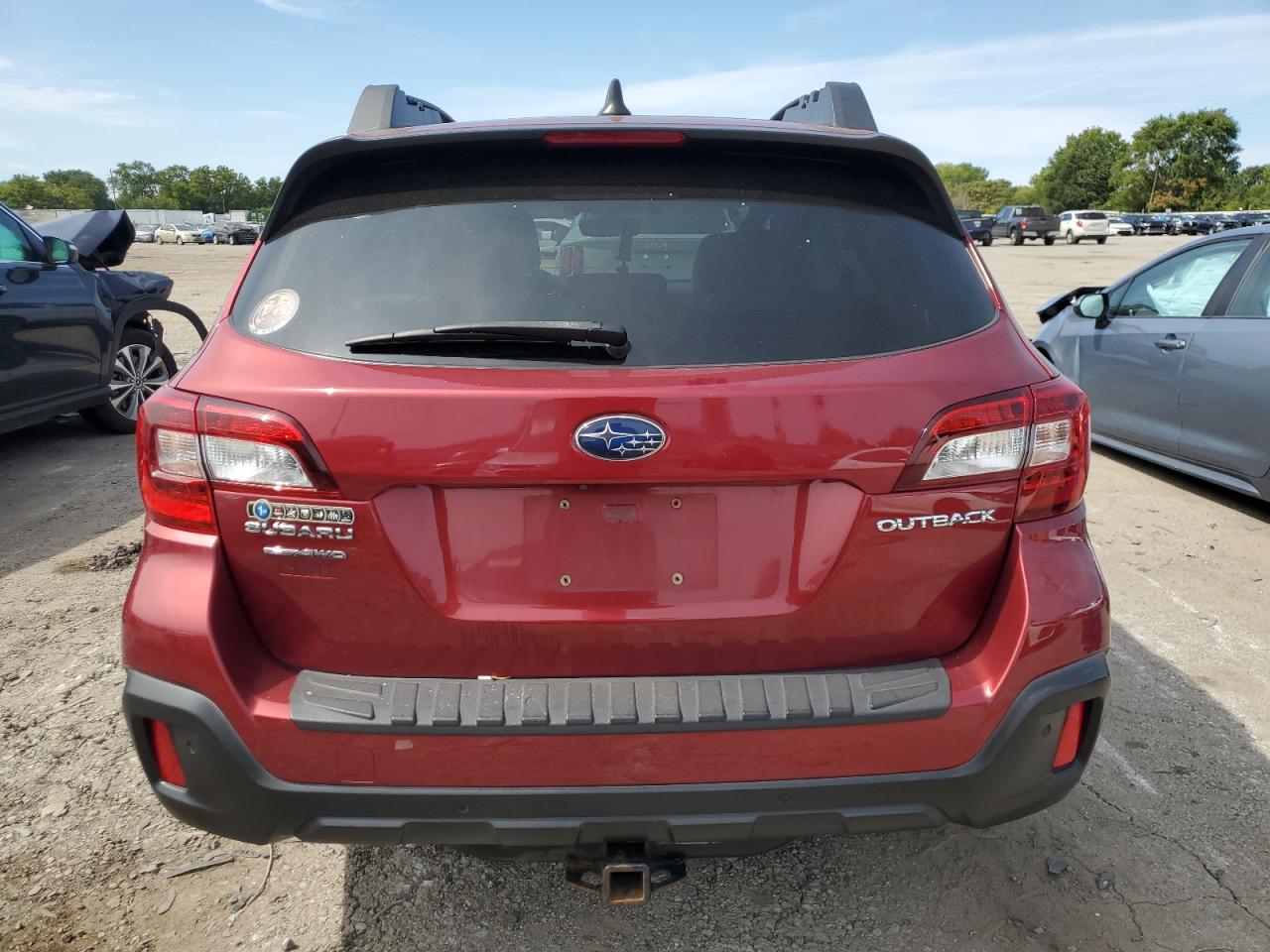 2018 Subaru Outback 2.5I Limited VIN: 4S4BSANC4J3366423 Lot: 71923165