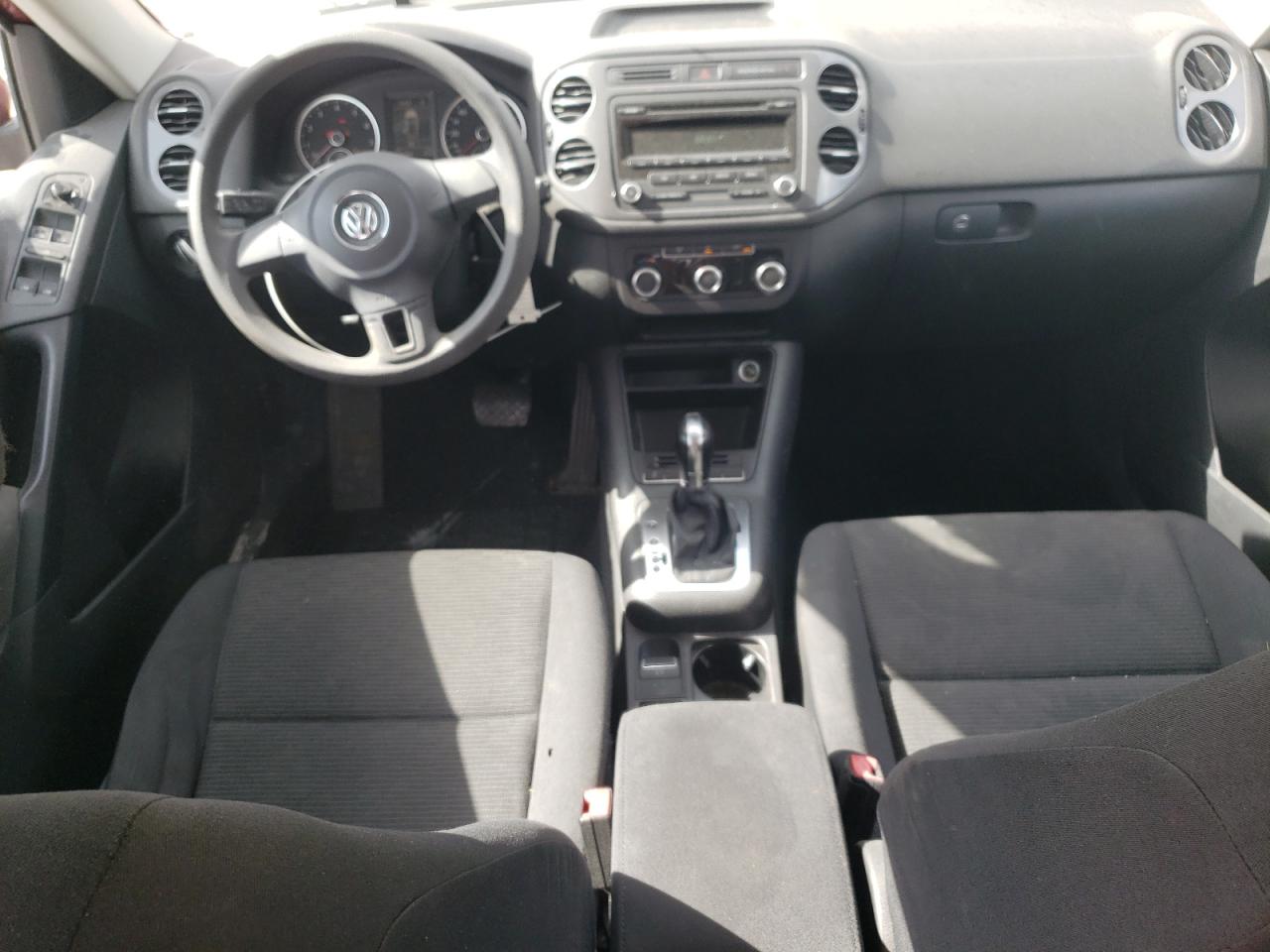 2012 Volkswagen Tiguan S VIN: WVGAV7AX7CW006269 Lot: 70900045