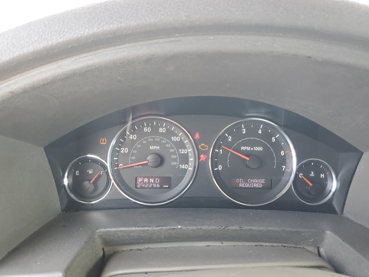 2008 Jeep Commander Sport VIN: 1J8HH48K28C128042 Lot: 71434025