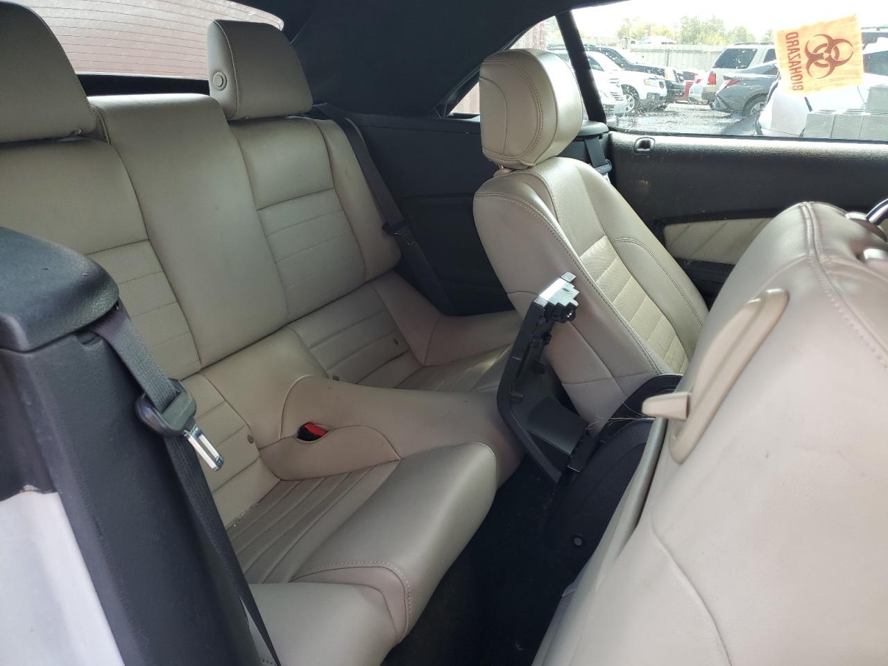 2014 Ford Mustang VIN: 1ZVBP8EM8E5273502 Lot: 71125485