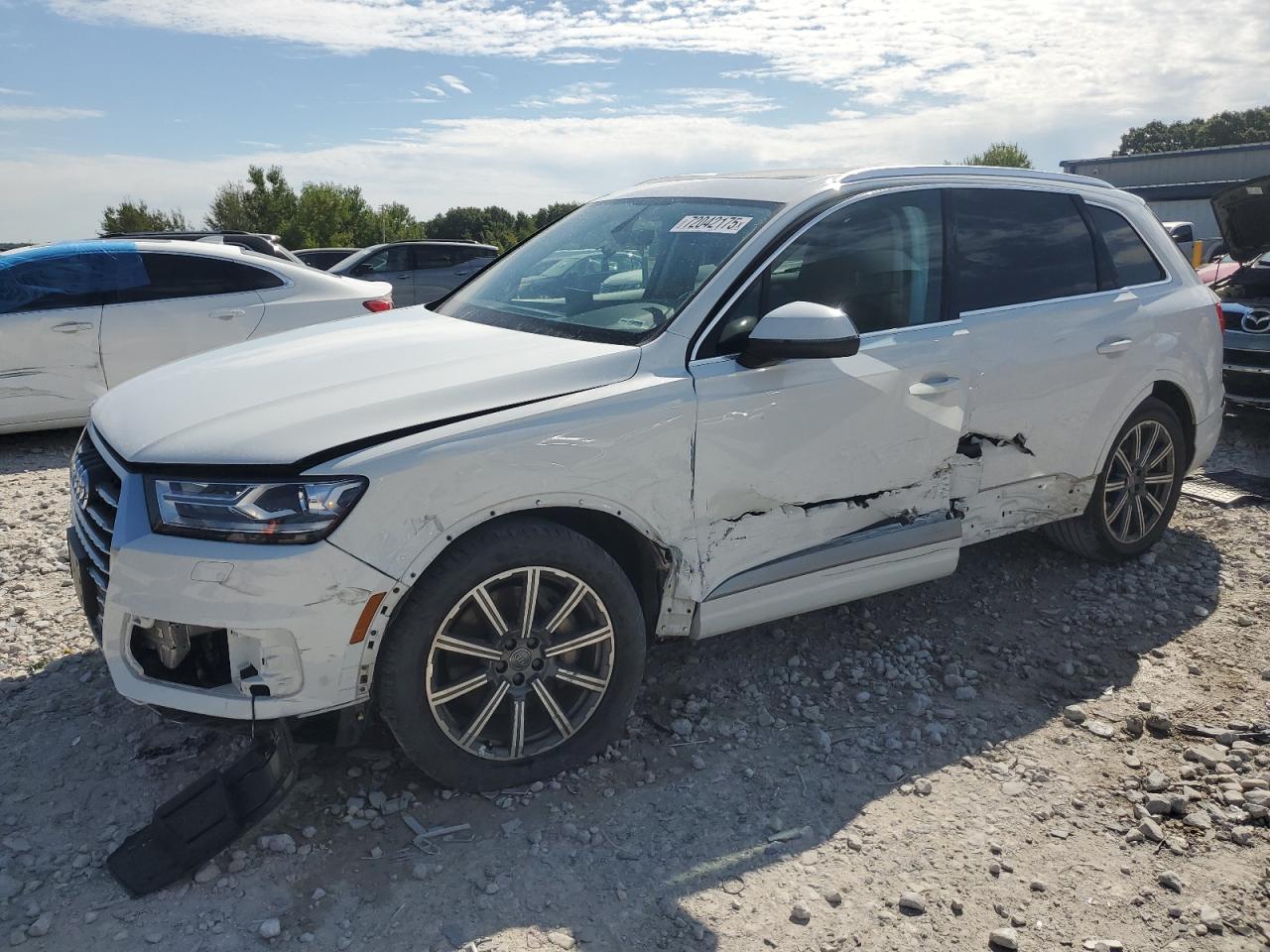 2018 Audi Q7 Premium WA1AAAF78JD033053 photo #1