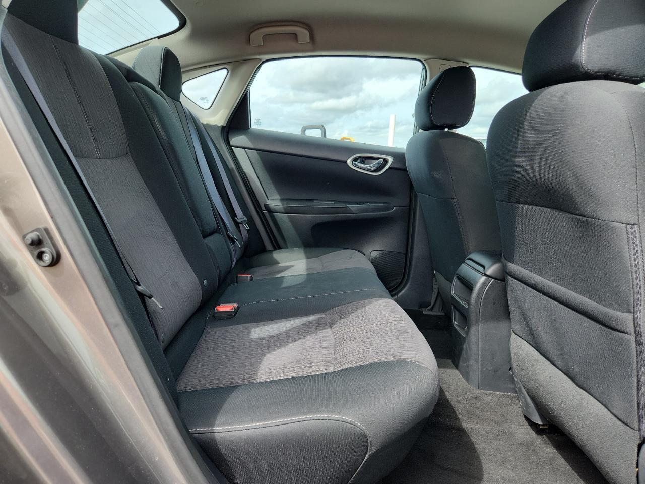 2015 Nissan Sentra S VIN: 3N1AB7APXFY266601 Lot: 81671575