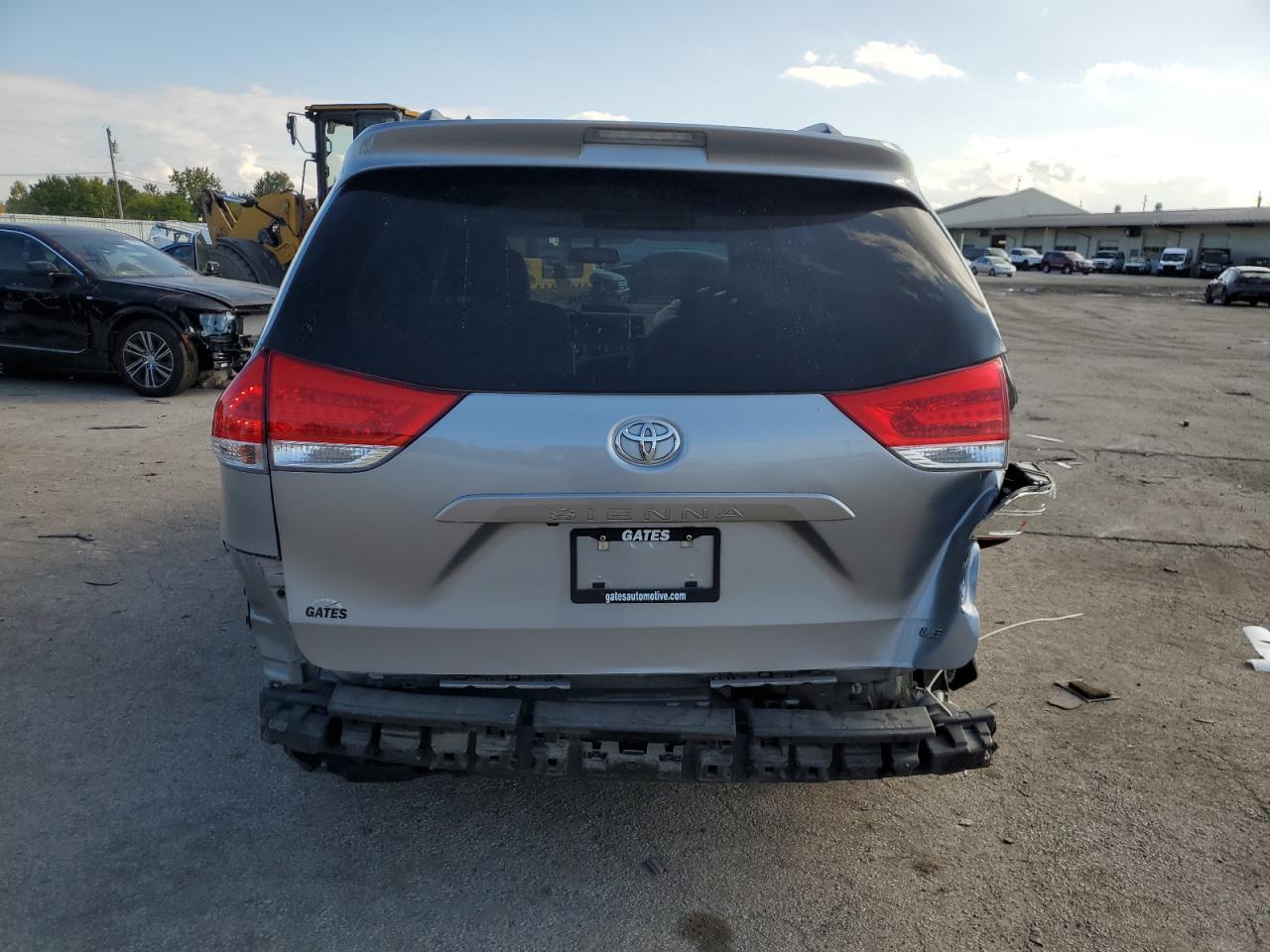 2013 Toyota Sienna Le VIN: 5TDKK3DCXDS374045 Lot: 83848195