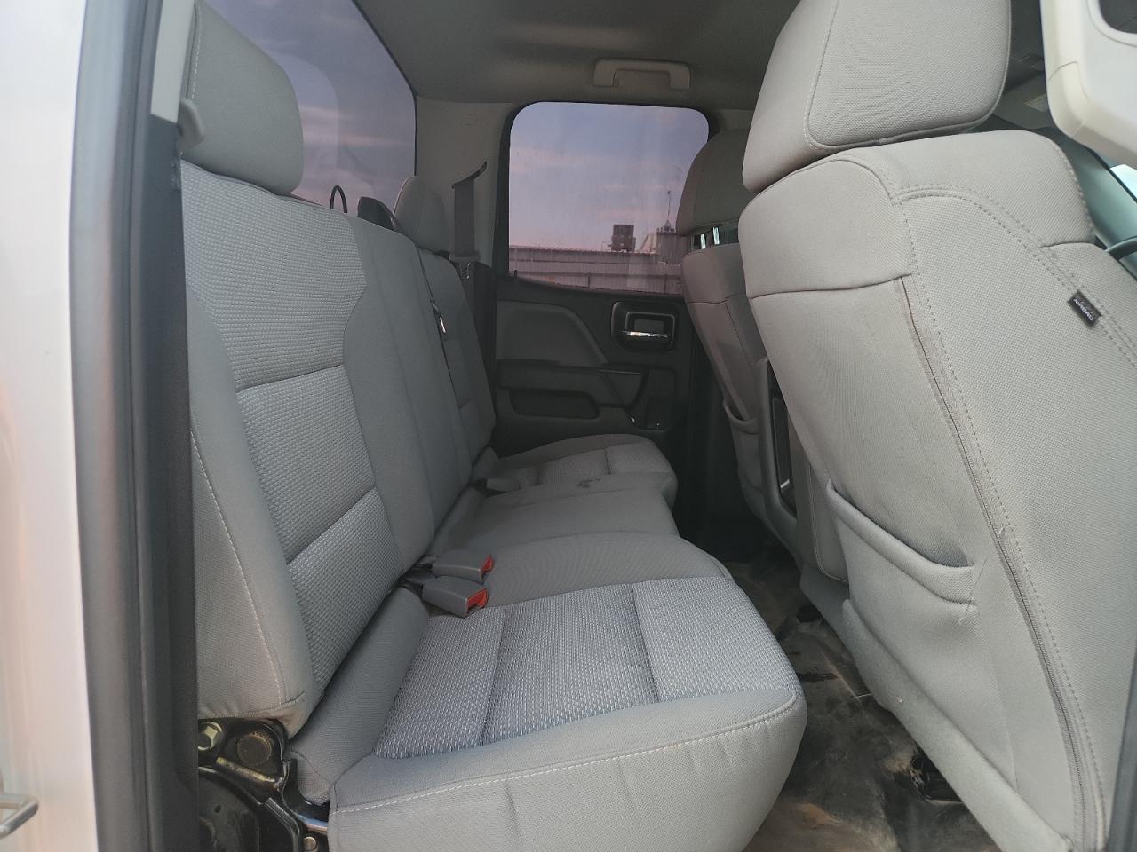 2018 Chevrolet Silverado K1500 VIN: 1GCVKNEC5JZ293939 Lot: 71976635