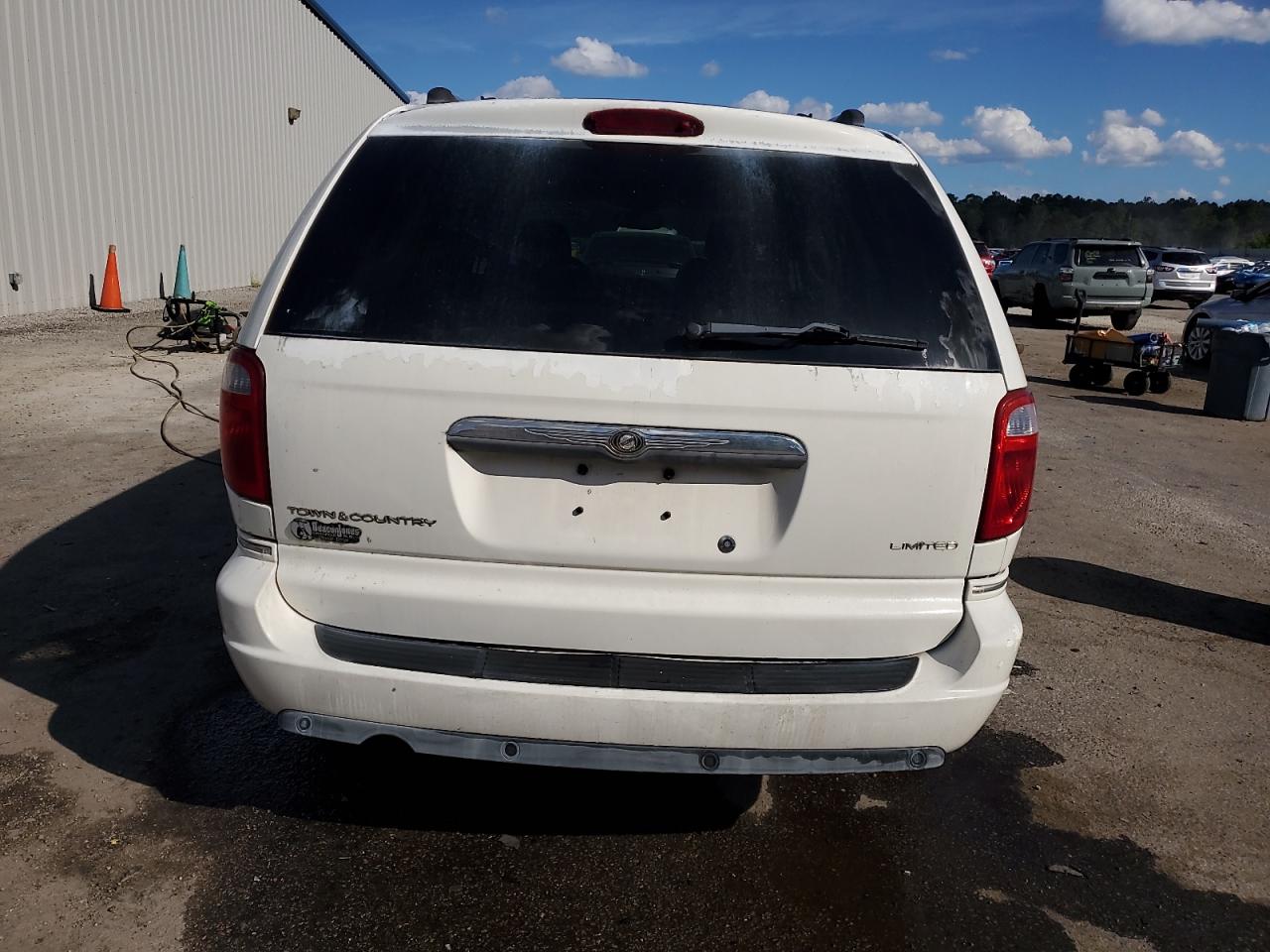 2005 Chrysler Town & Country Limited VIN: 2C4GP64L35R350155 Lot: 84035795