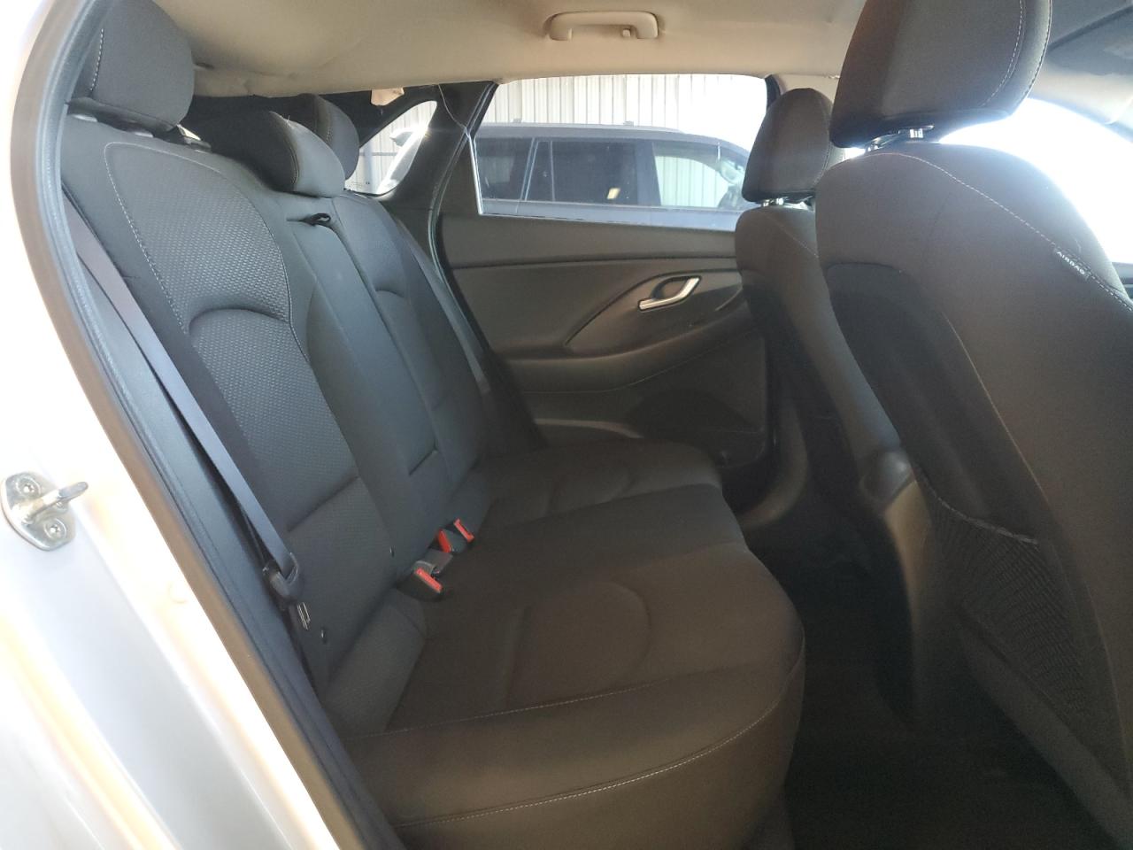 2019 Hyundai Elantra Gt VIN: KMHH35LE3KU098172 Lot: 81202975