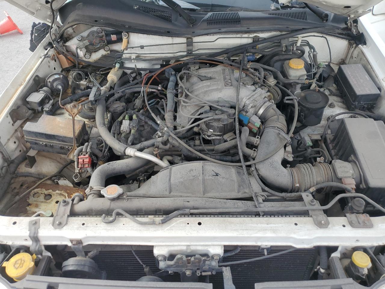 2000 Infiniti Qx4 VIN: JNRAR07Y7YW085384 Lot: 71082145