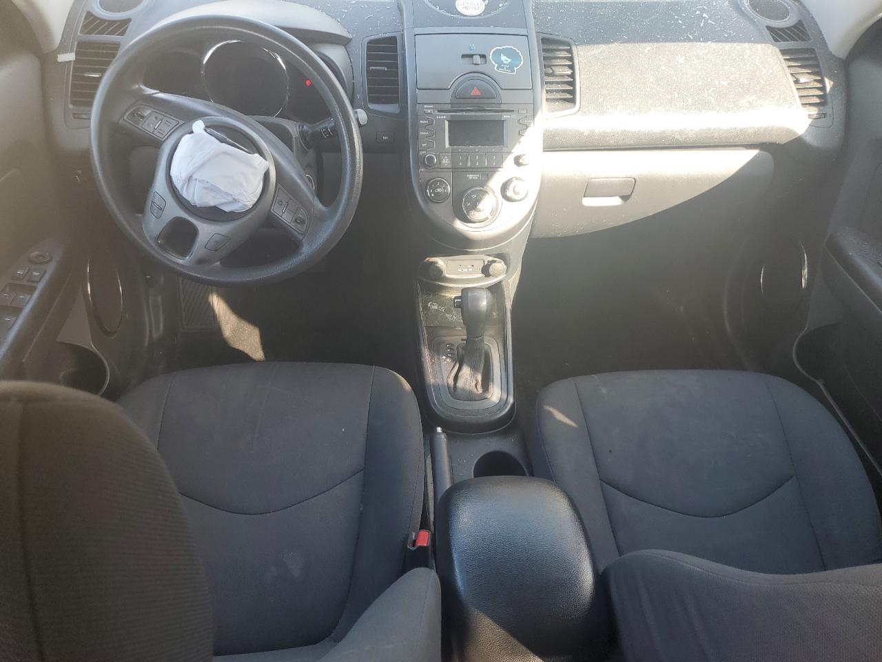 2011 Kia Soul + VIN: KNDJT2A20B7332201 Lot: 72103395