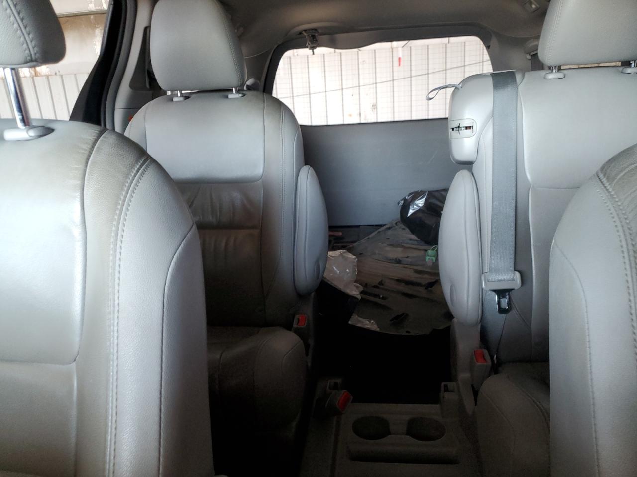 2017 Toyota Sienna Xle VIN: 5TDYZ3DCXHS808251 Lot: 84057965