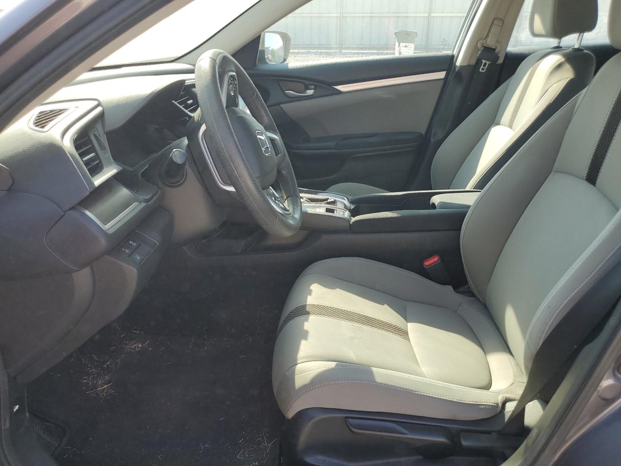 2020 Honda Civic Lx VIN: 19XFC2F66LE000671 Lot: 80755085