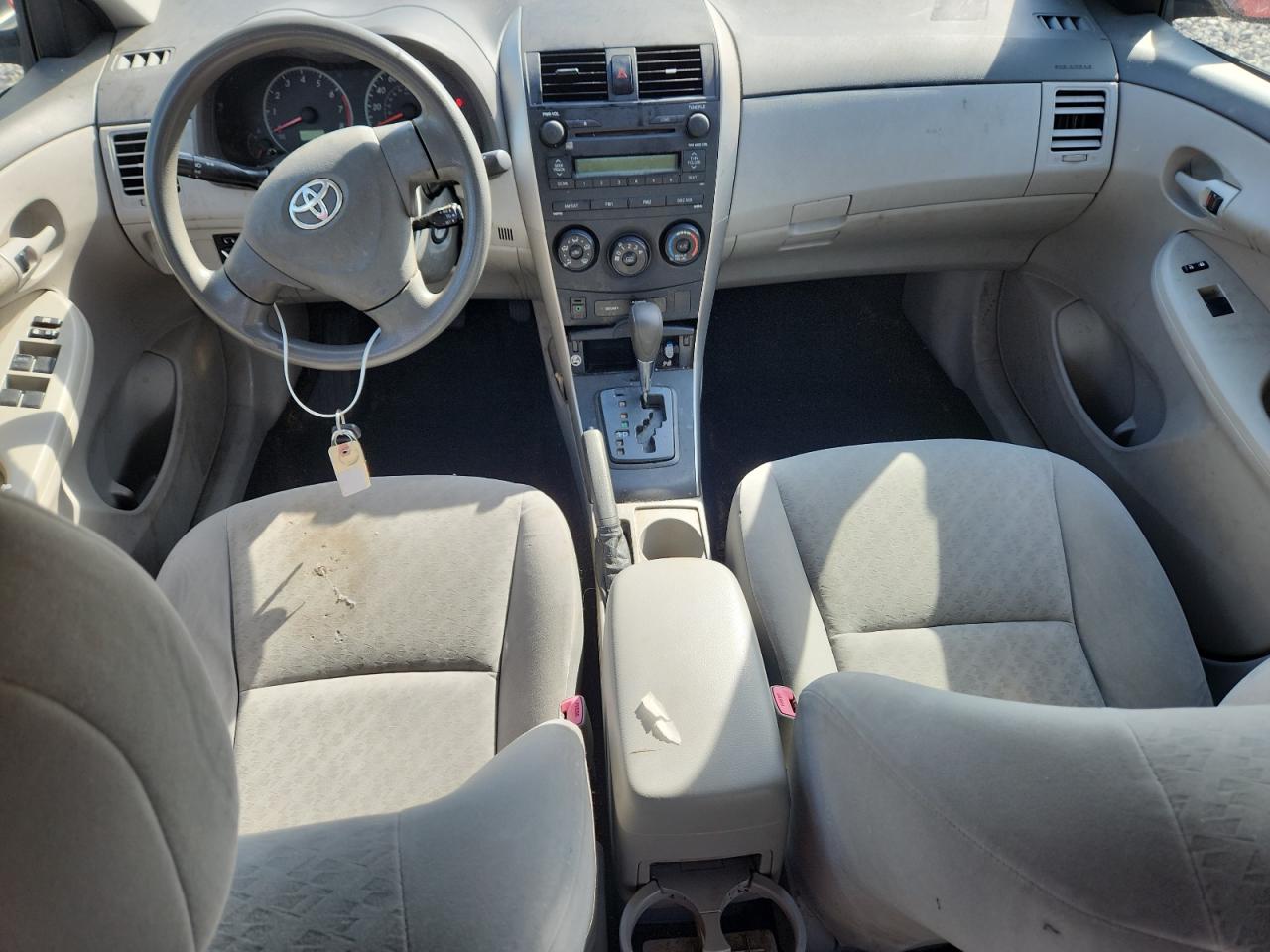 2009 Toyota Corolla Base VIN: JTDBL40E199025050 Lot: 84806105