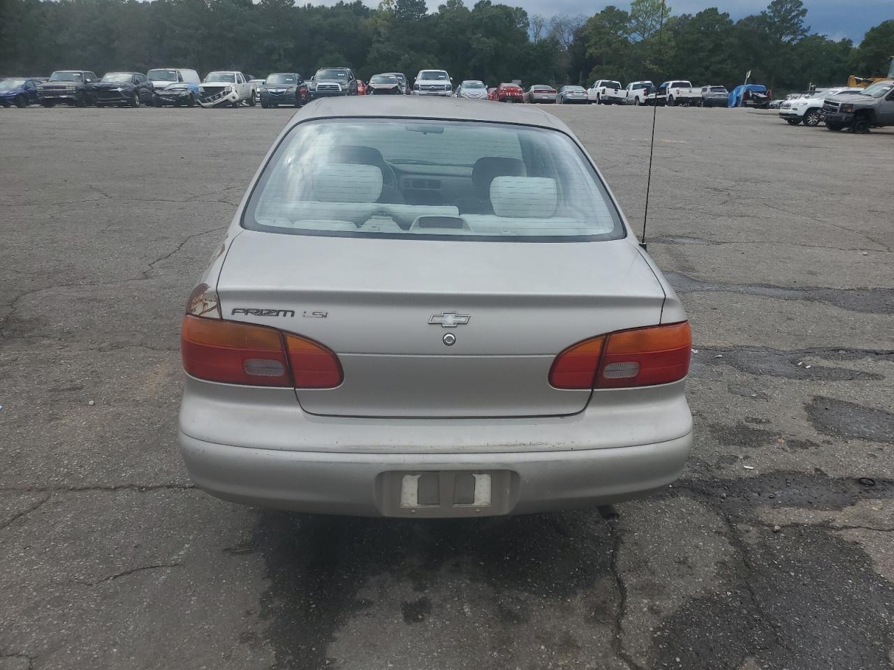 2000 Chevrolet Geo Prizm Base VIN: 1Y1SK5283YZ422625 Lot: 82153385