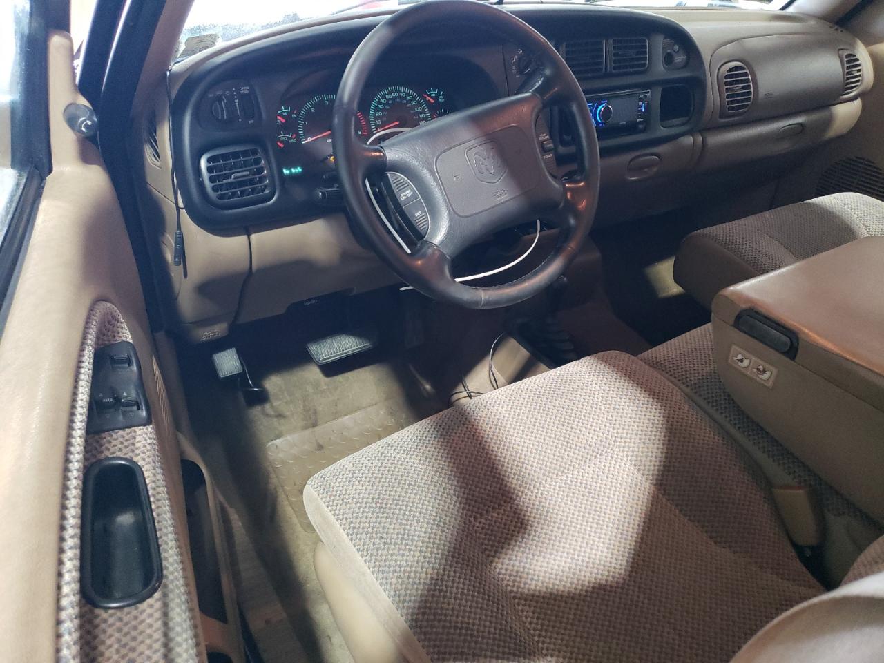 2000 Dodge Ram 1500 VIN: 3B7HF13Z4YG151769 Lot: 84264055