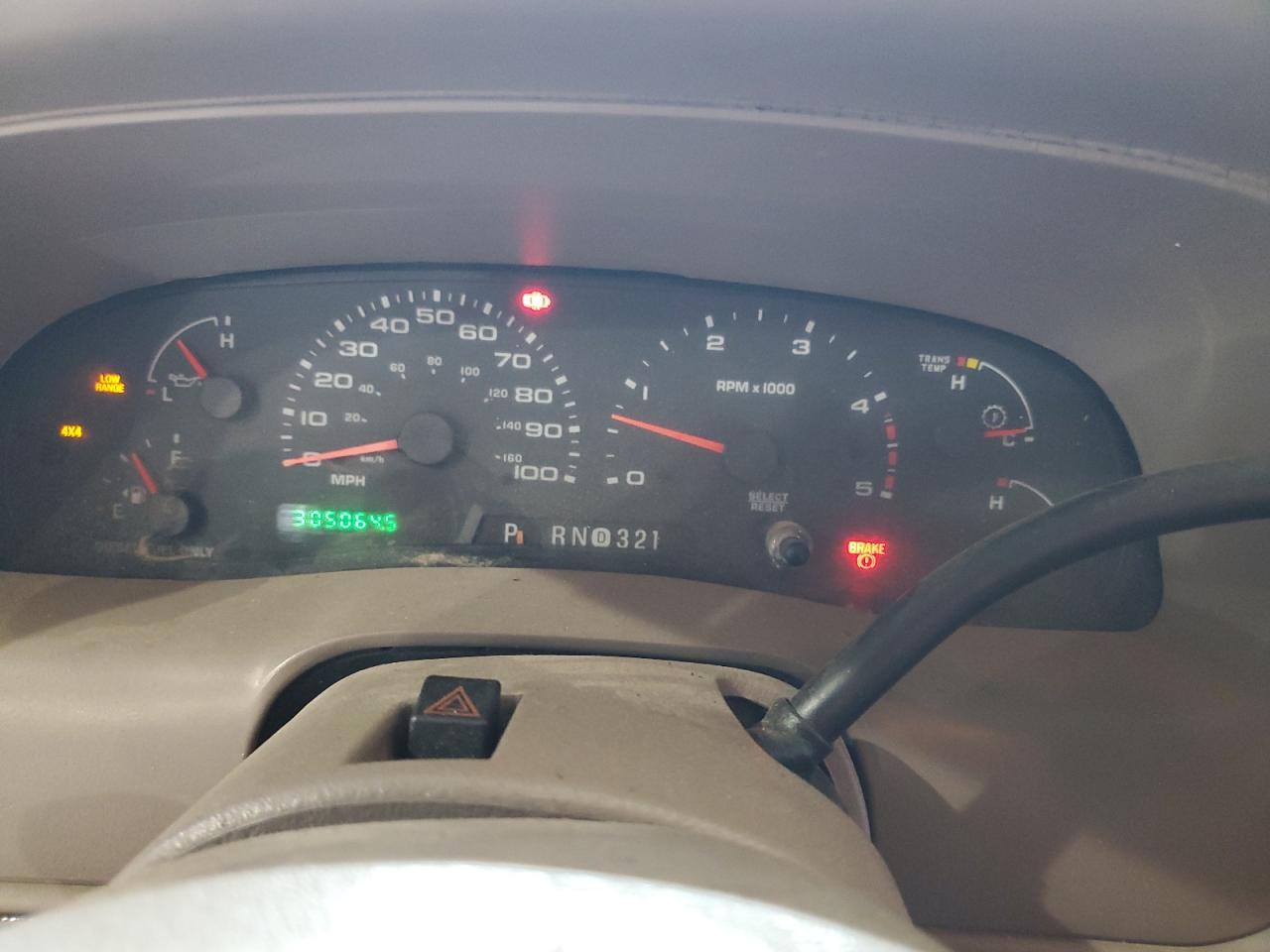 2004 Ford F250 Super Duty VIN: 1FTNW21P24EB60370 Lot: 81032755